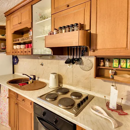 Land Apartman