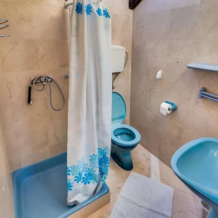 Apartman Land *